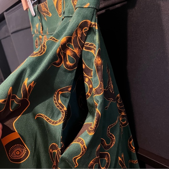 Pinup Couture PUG Laura Byrnes Green Swing Skirt In Garden Of Eden S, M, XL NWT - Picture 4 of 11